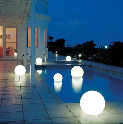 Outdoor LED Globe Garden Lights