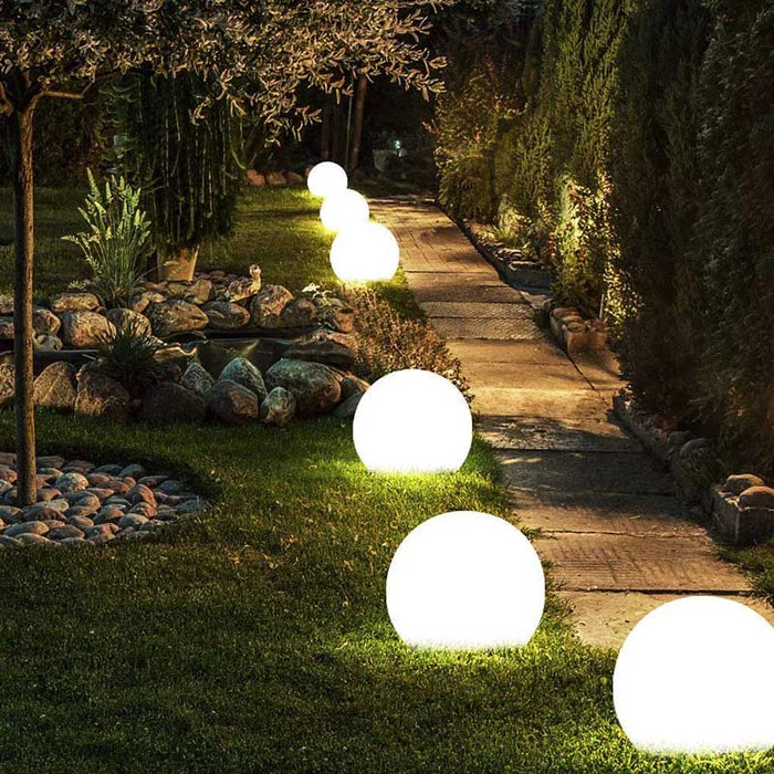 Outdoor LED Globe Garden Lights